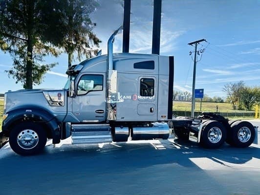 2025 Kenworth W990 Sleeper Trucks