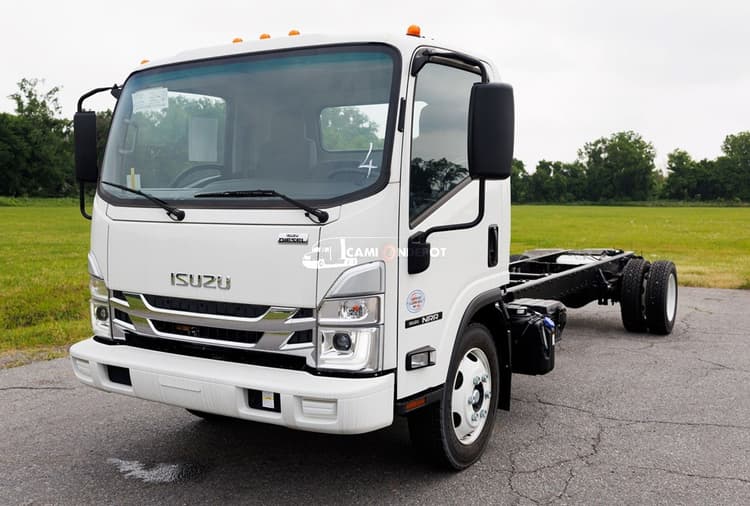2024 Isuzu NRR Cab & Chassis Trucks