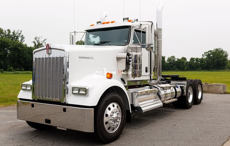 2026 Kenworth W900L Day Cab Trucks