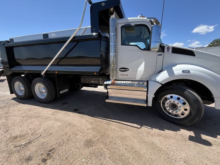 2025 Kenworth T880 Dump Trucks