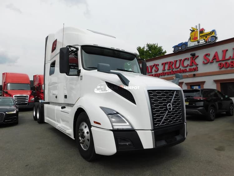 2020 Volvo VNL 760 Sleeper Trucks