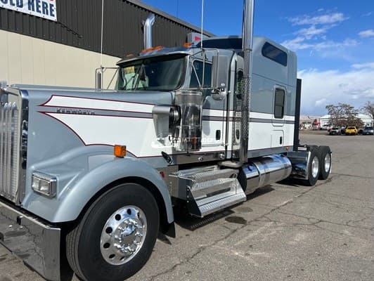 2026 Kenworth W900L Sleeper Trucks