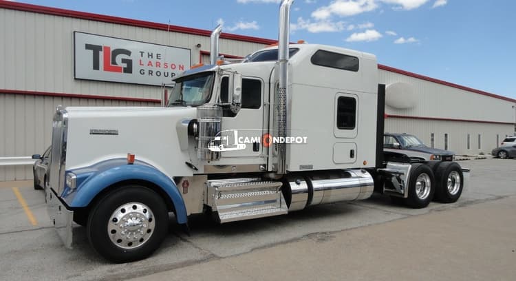 2022 Kenworth W900L Sleeper Trucks