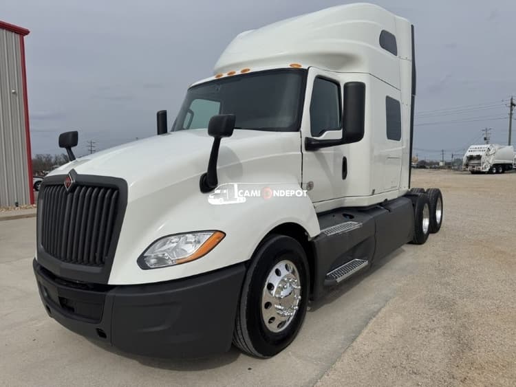 2022 International LT625 Sleeper Trucks
