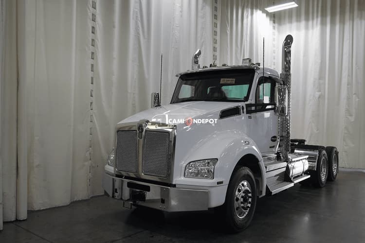 2026 Kenworth T880 Day Cab Trucks