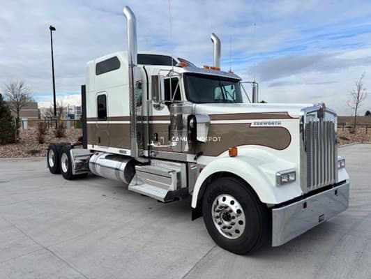 2025 Kenworth W900L Sleeper Trucks