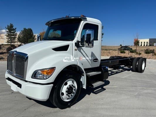 2025 Kenworth T280 Cab & Chassis Trucks