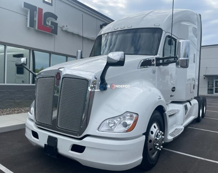 2022 Kenworth T680 Sleeper Trucks