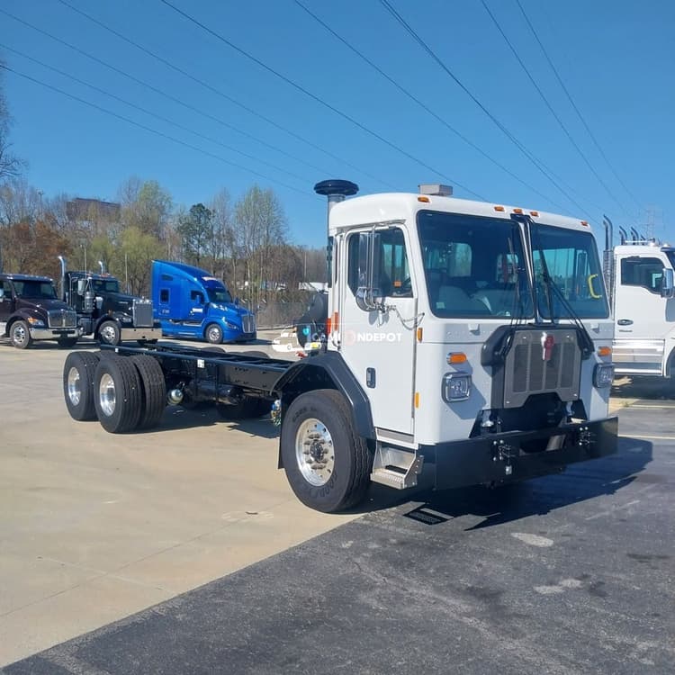2025 Kenworth  L770 Cab & Chassis Trucks