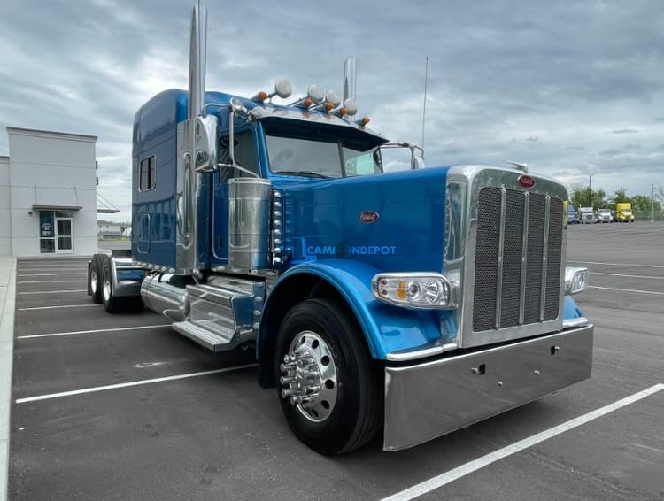 2022 Peterbilt 389 Sleeper Trucks
