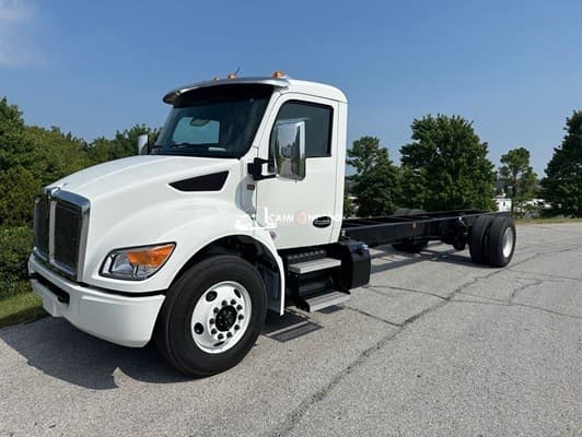2025 Kenworth T280 Cab & Chassis Trucks