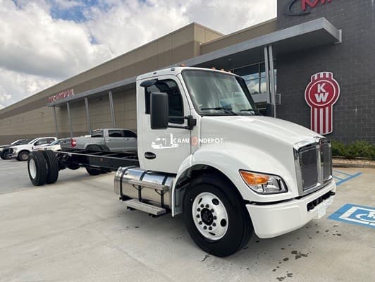 2025 Kenworth T280 Cab & Chassis Trucks