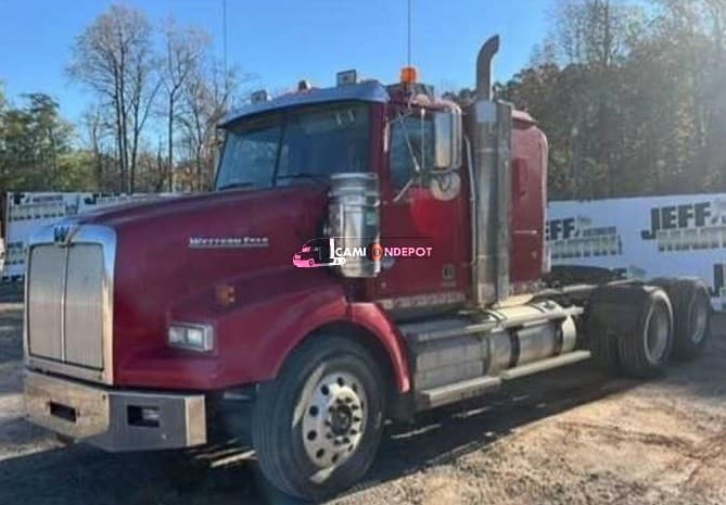 2017 Western Star 4900 SA Sleeper Trucks