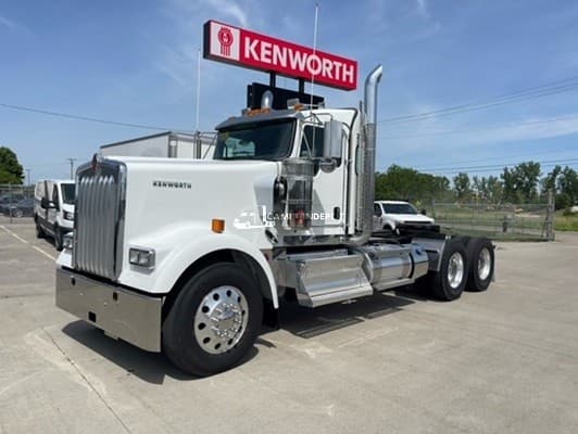 2025 Kenworth W900L Day Cab Trucks