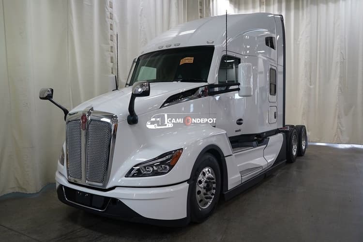 2026 Kenworth T680 Sleeper Trucks