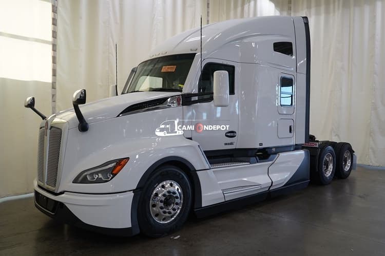2025 Kenworth T680 Sleeper Trucks