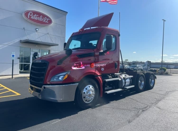 2021 Freightliner CASCADIA 126 Day Cab Trucks