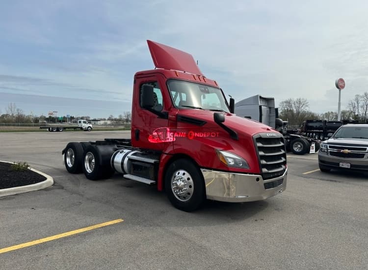 2021 Freightliner CASCADIA 126 Day Cab Trucks