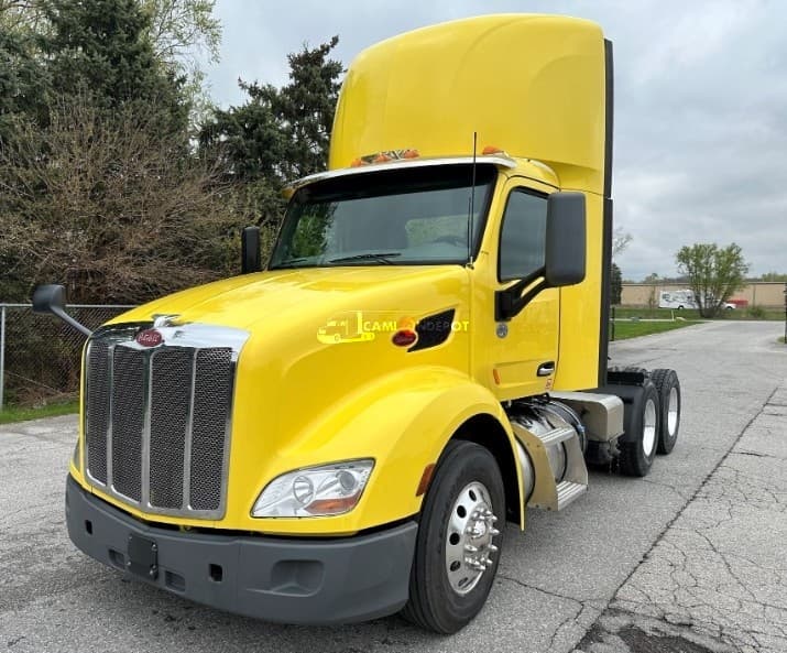 2021 Peterbilt 579 Day Cab Trucks