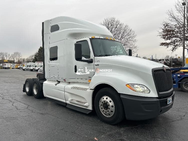 2019 International LT625 Sleeper Trucks
