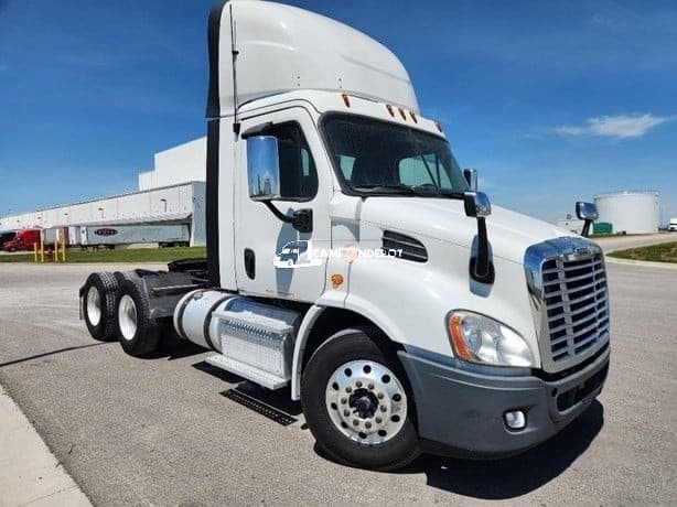 2018 Freightliner CASCADIA 113 Day Cab Trucks