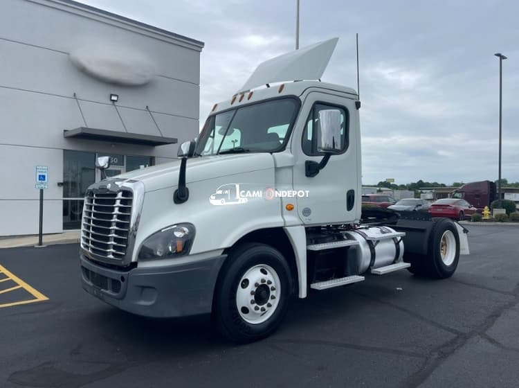 2018 Freightliner CASCADIA Day Cab Trucks