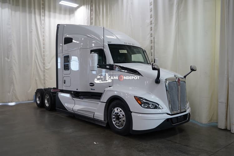 2025 Kenworth T680 Sleeper Trucks