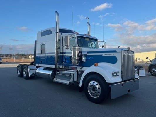 2025 Kenworth W900L Sleeper Trucks
