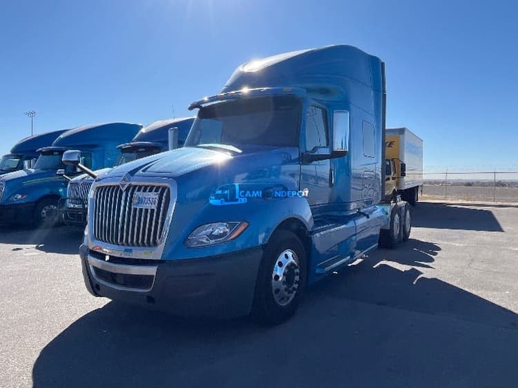 2020 International LT625 Sleeper Trucks