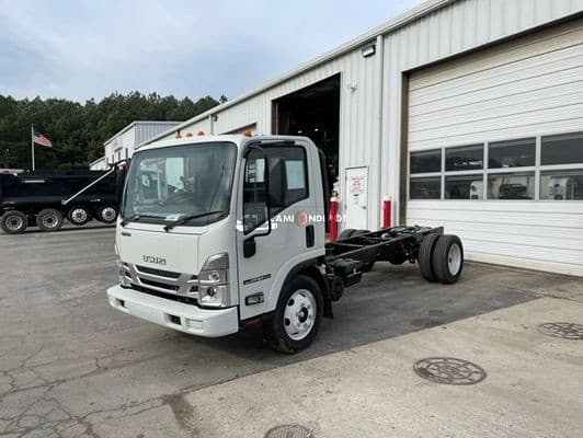 2025 Isuzu NPR HD Cab & Chassis Trucks