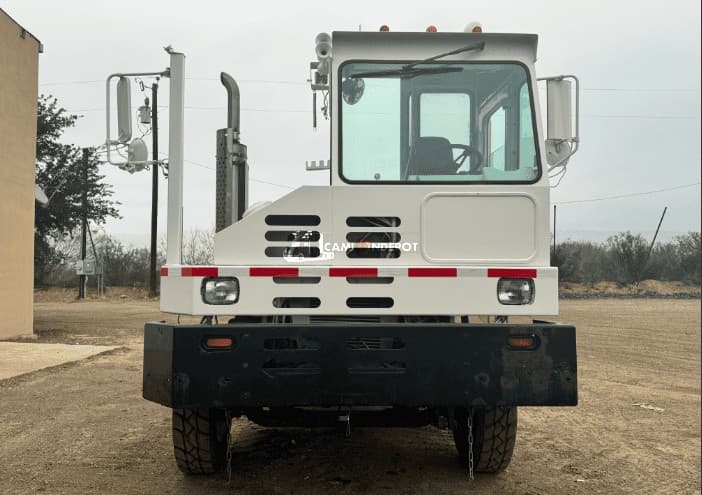 2011 KAMAR OTTAWA CAPACITY SPOTTER TRUCK Yard Spotter Trucks