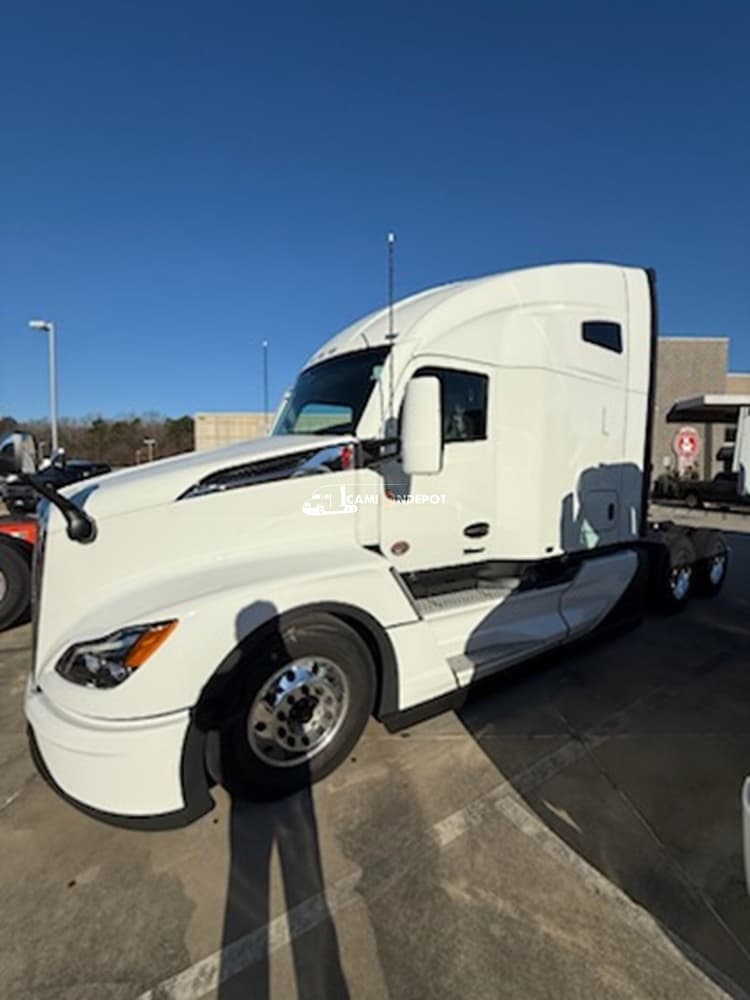 2025 Kenworth T680 Sleeper Trucks