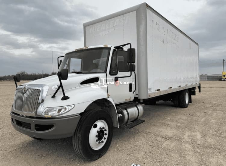 2019 International 4300 Box Trucks