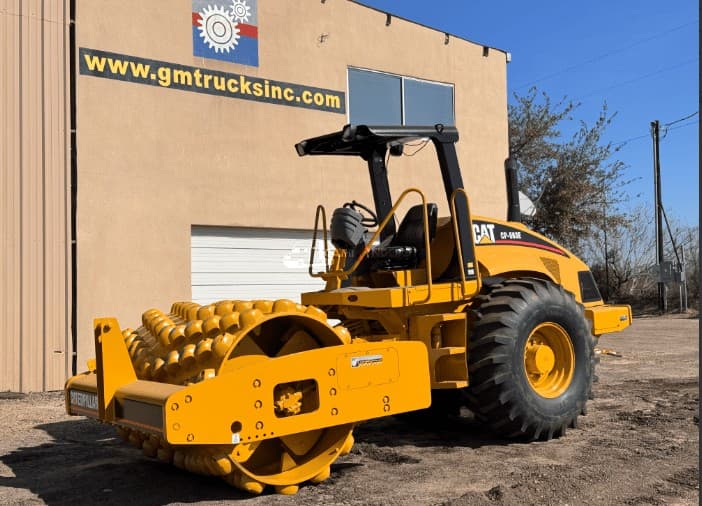 2006 Caterpillar CP 563E Other Aggregate Equipment