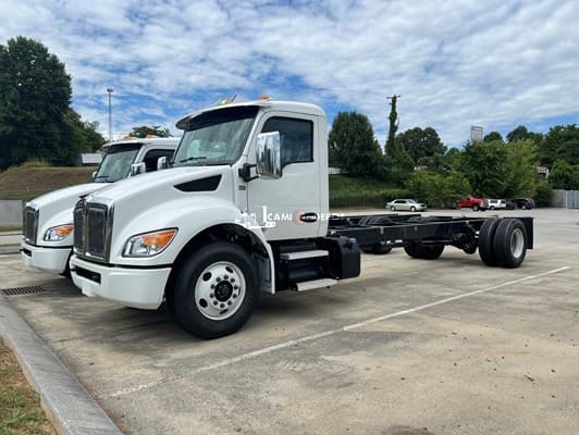 2025 Kenworth T280 Cab & Chassis Trucks