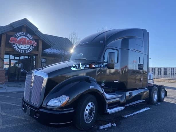 2022 KENWORTH T680 Sleeper Trucks