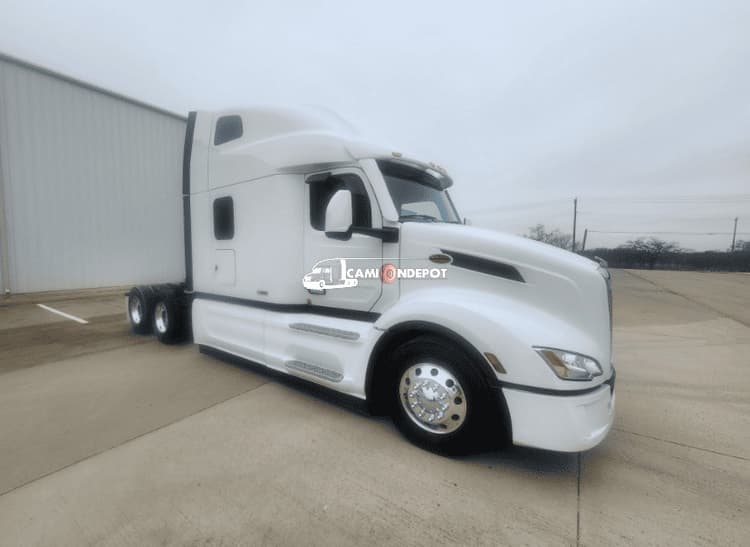 2026 Peterbilt 579 Sleeper Trucks