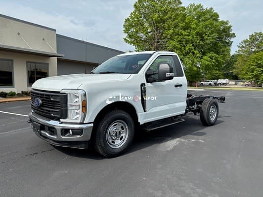 2025 Ford F250 Cab & Chassis Trucks