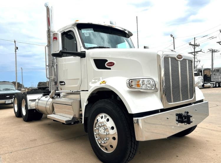 2025 Peterbilt 567 Day Cab Trucks