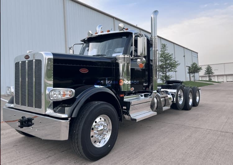 2026 Peterbilt 589 Day Cab Trucks