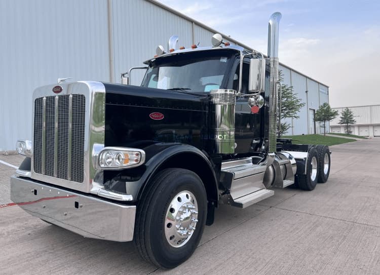 2026 Peterbilt 589 Day Cab Trucks