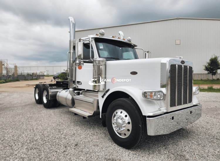 2026 Peterbilt 589 Day Cab Trucks