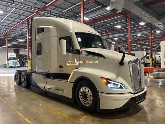 2025 Kenworth T680 Sleeper Trucks