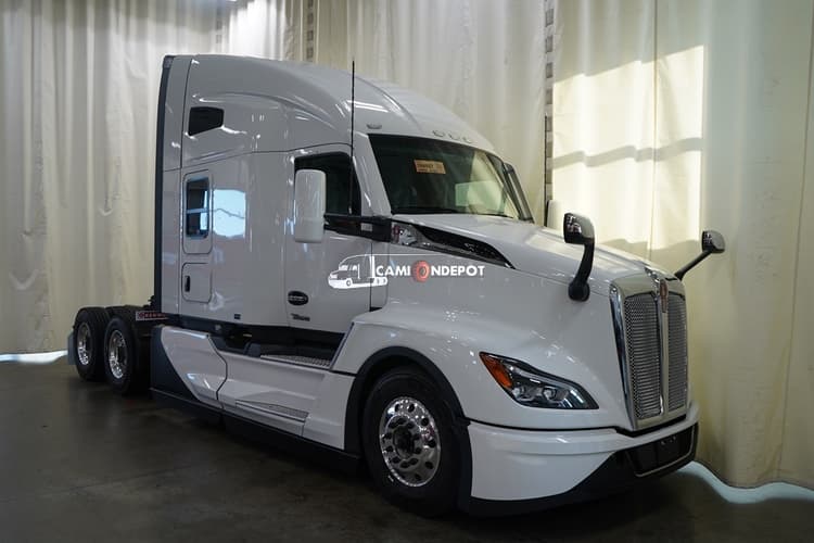 2025 Kenworth T680 Sleeper Trucks