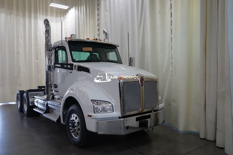 2026 Kenworth T880 Day Cab Trucks