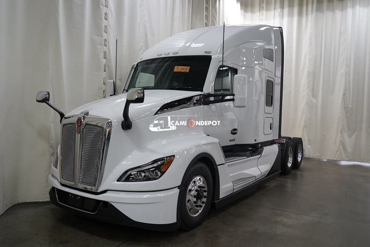 2026 Kenworth T680 Sleeper Trucks