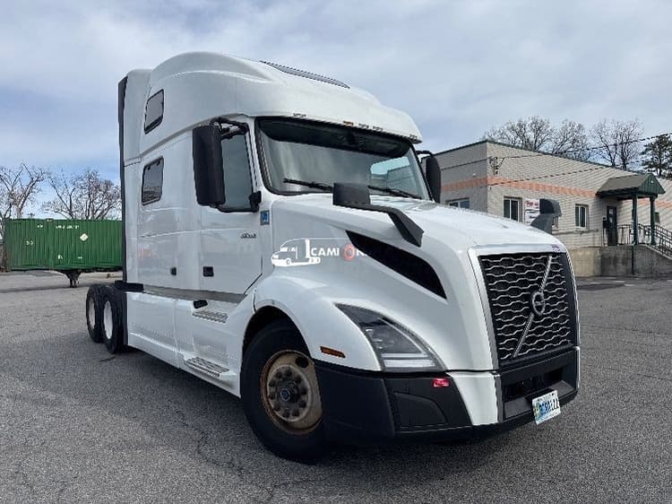 2023 Volvo VNL64860 Sleeper Trucks
