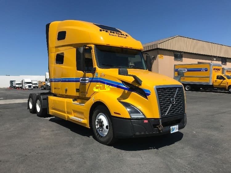 2022 Volvo VNL64760 Sleeper Trucks