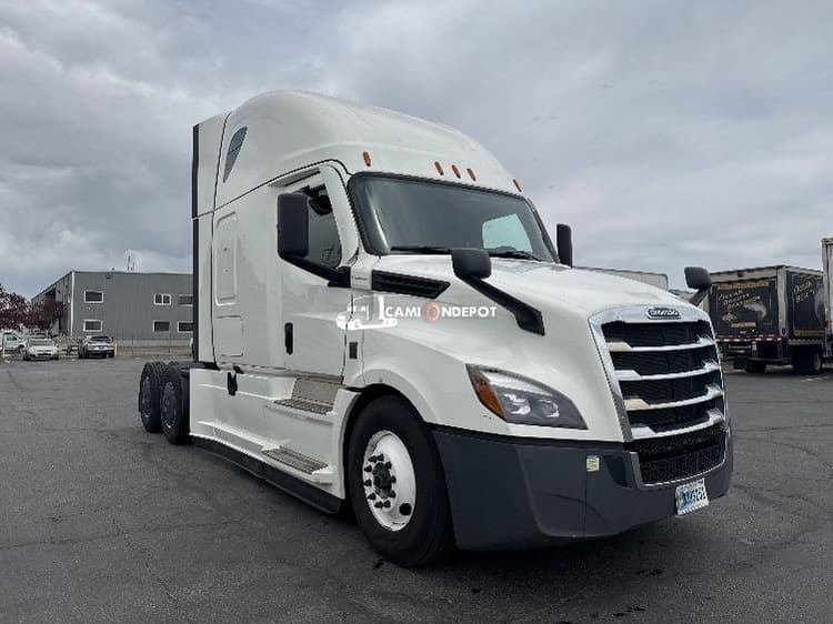 2024 Freightliner T12664ST Sleeper Trucks