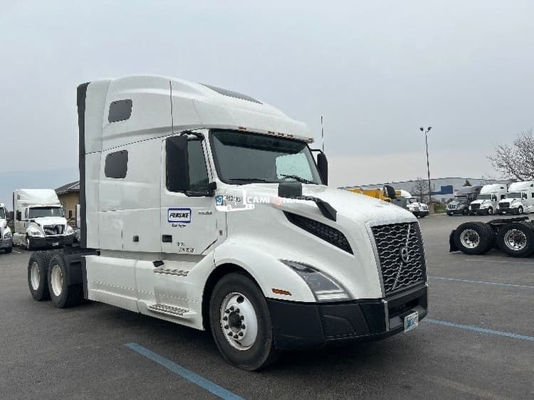 2022 Volvo VNL64760 Sleeper Trucks
